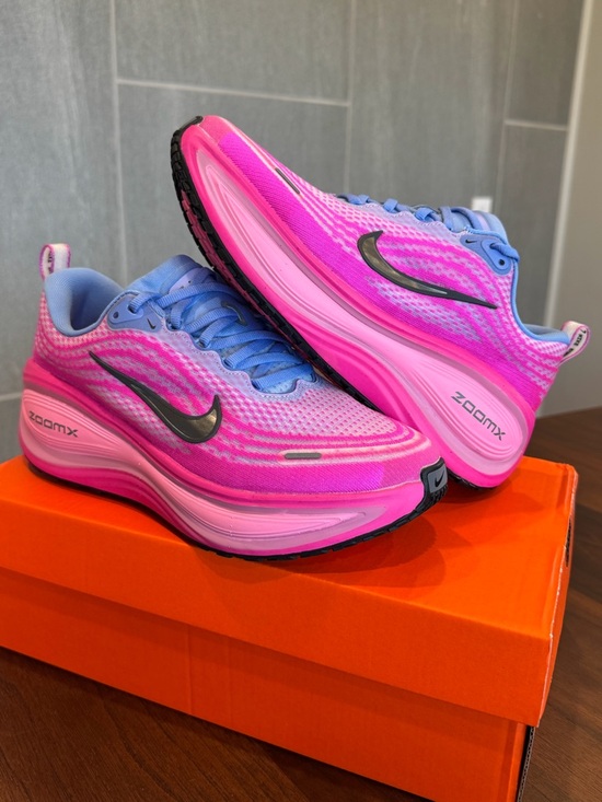 Nike Shoes - Women’s Nike Vomero Plus